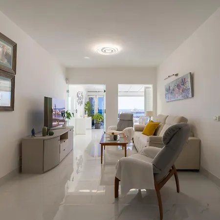 Casa vacanze The House In Has 2 Bedrooms *