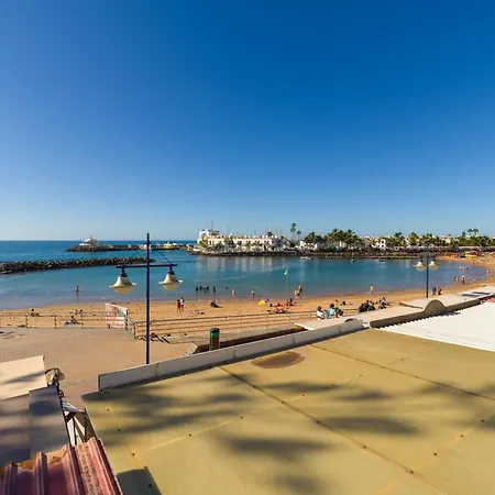 Casa vacanze The House In Has 2 Bedrooms